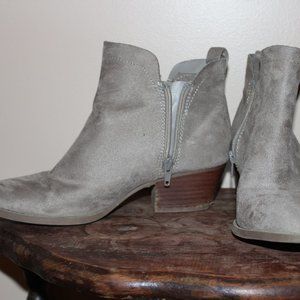 Carlos by Carlos Santana Malika Ankle Boots